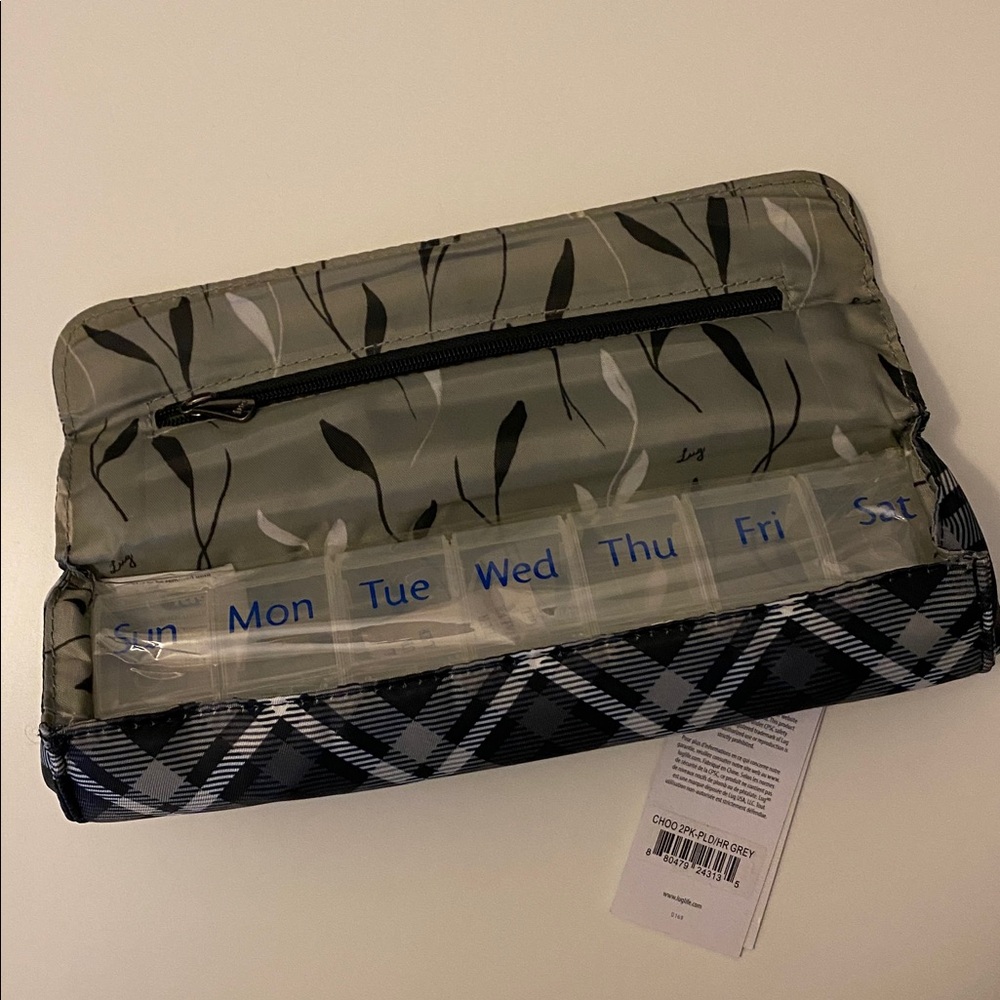 Lug Choo Choo Pill Organizer - Picture 2 of 2